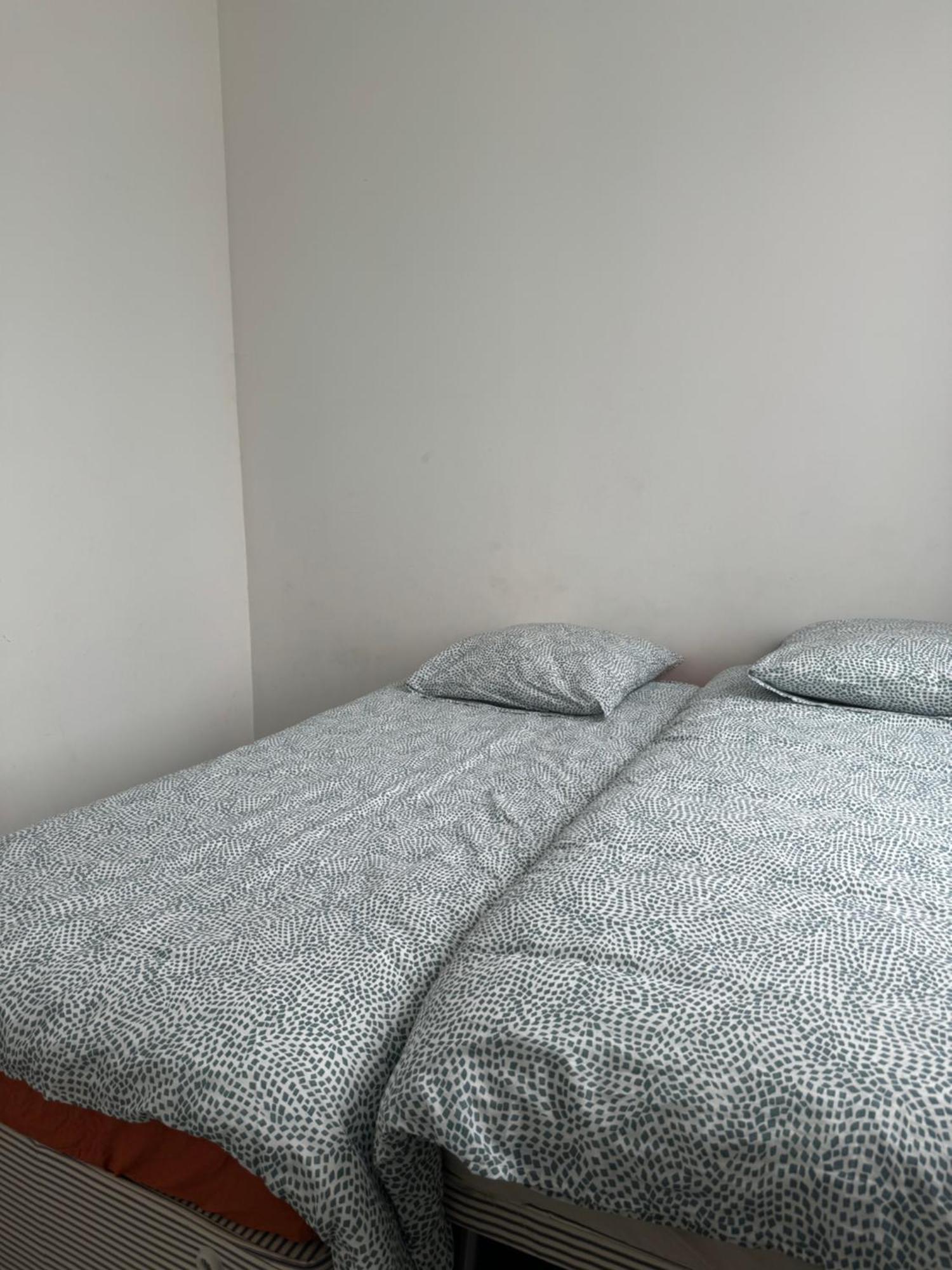 Philomene Apartment Romilly sur Seine Bagian luar foto